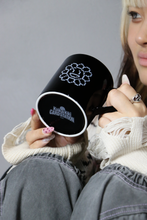Load image into Gallery viewer, Kaikai Kiki CARD STATION Mug
